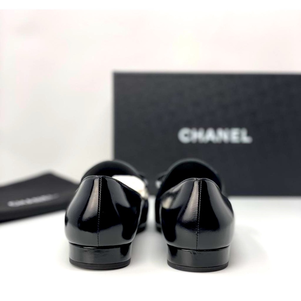 CHANEL black patent  leather bow loafers flats EURO 37.5/USA 7.5 - Picture 5 of 16